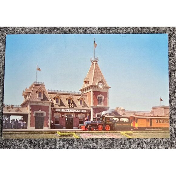 Postcard Disney Disneyland CA California Entrance Train Theme Park Travel - Picture 1 of 4